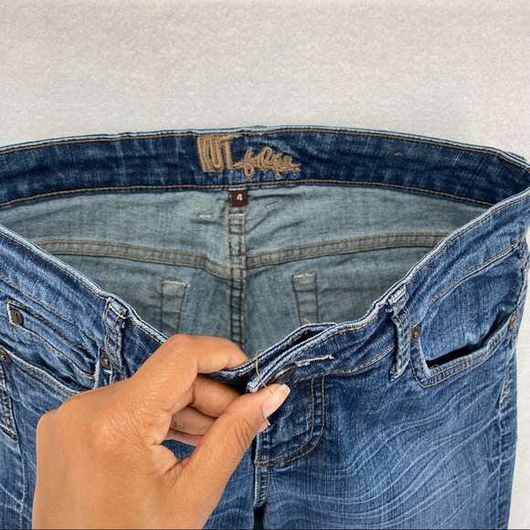 Kut From The Kloth Medium Wash Flare Jean - Picture 6 of 11